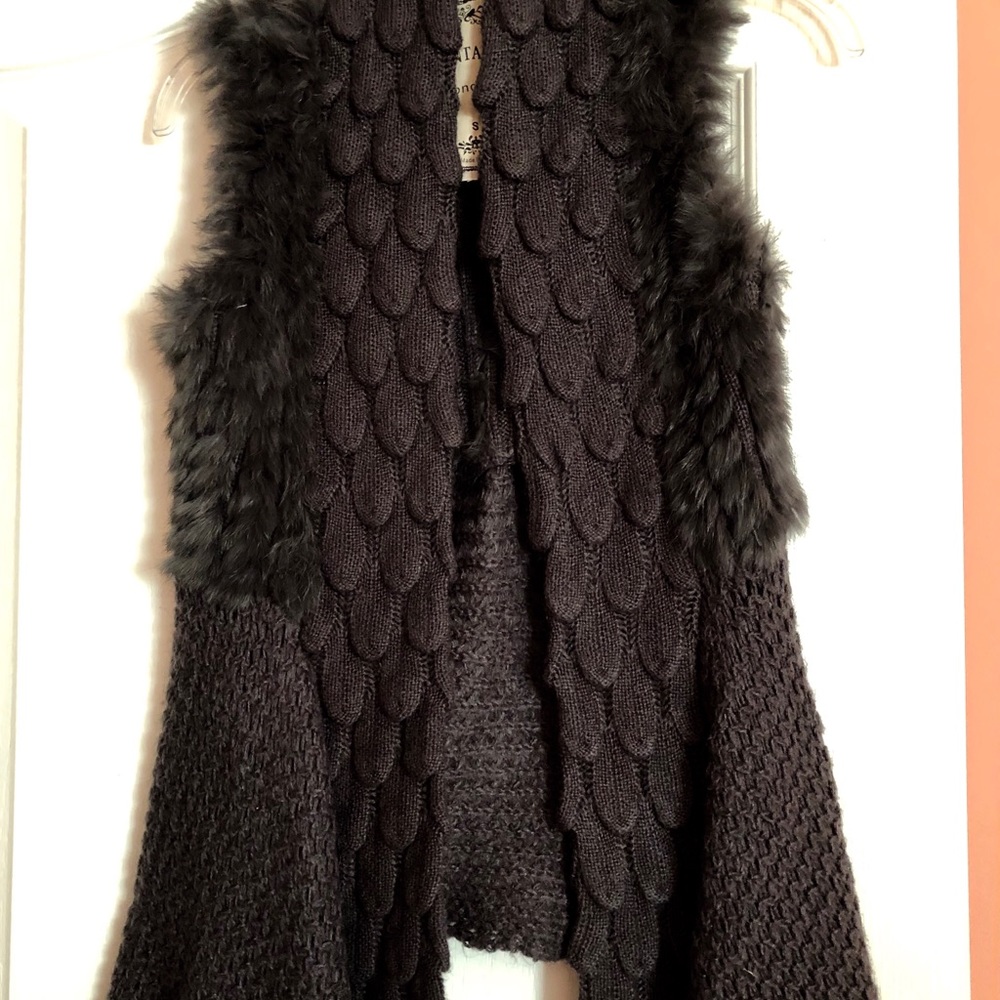 Cute fur sweater vest!